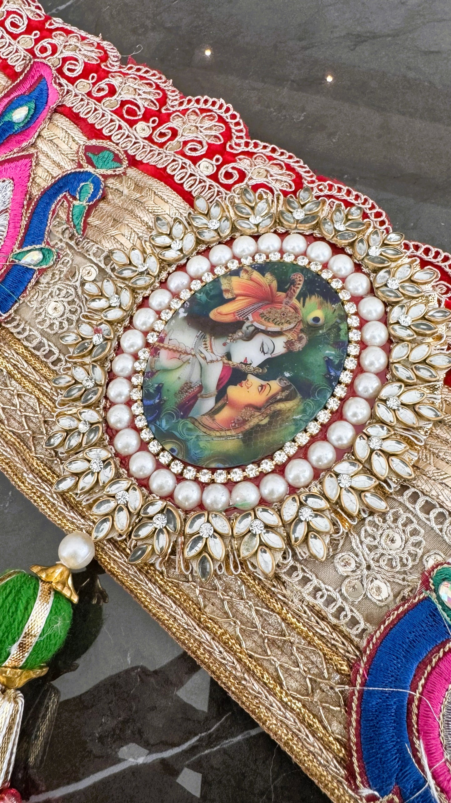 Golden Patti Toran- Badi Morni Radha Krishan