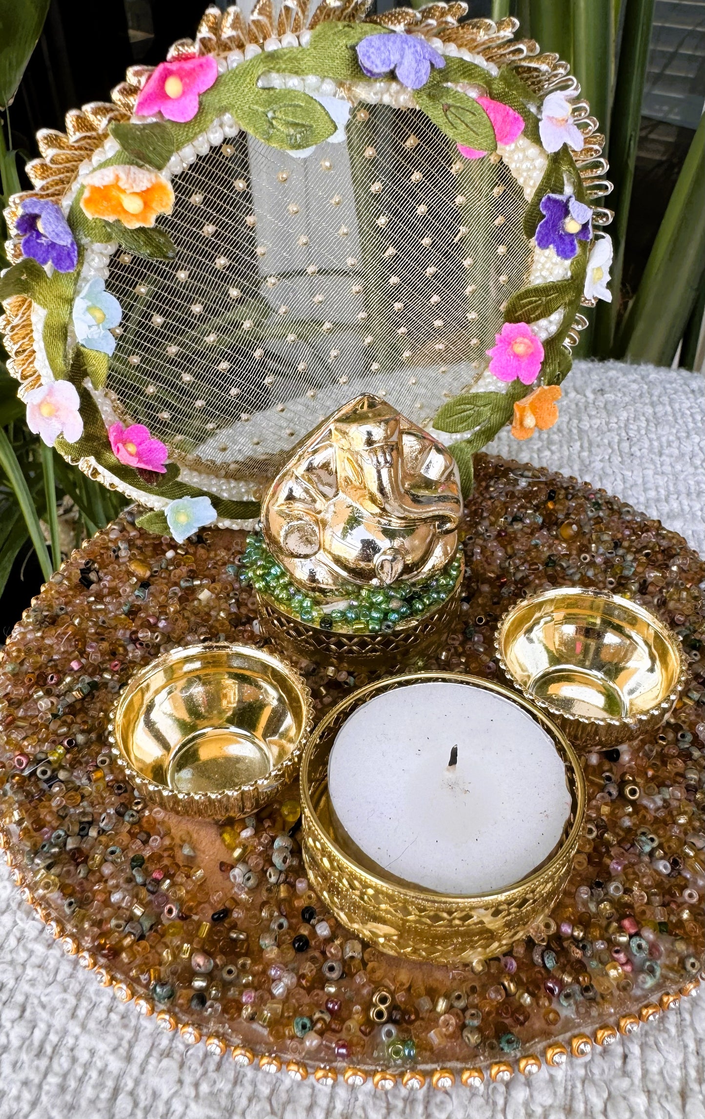 Mini Ganpati Pandal with Floral Arc 3