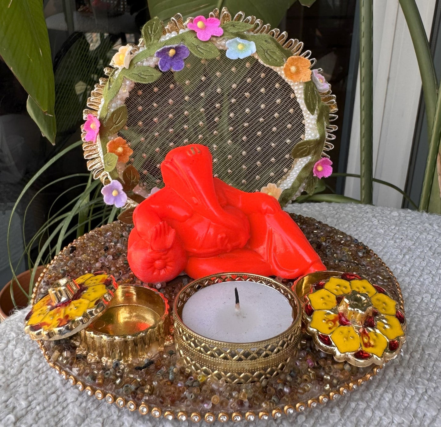 Mini Ganpati Pandal with Floral Arc 5