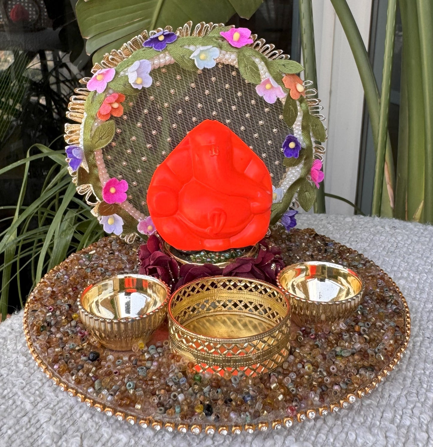 Mini Ganpati Pandal with Floral Arc 7