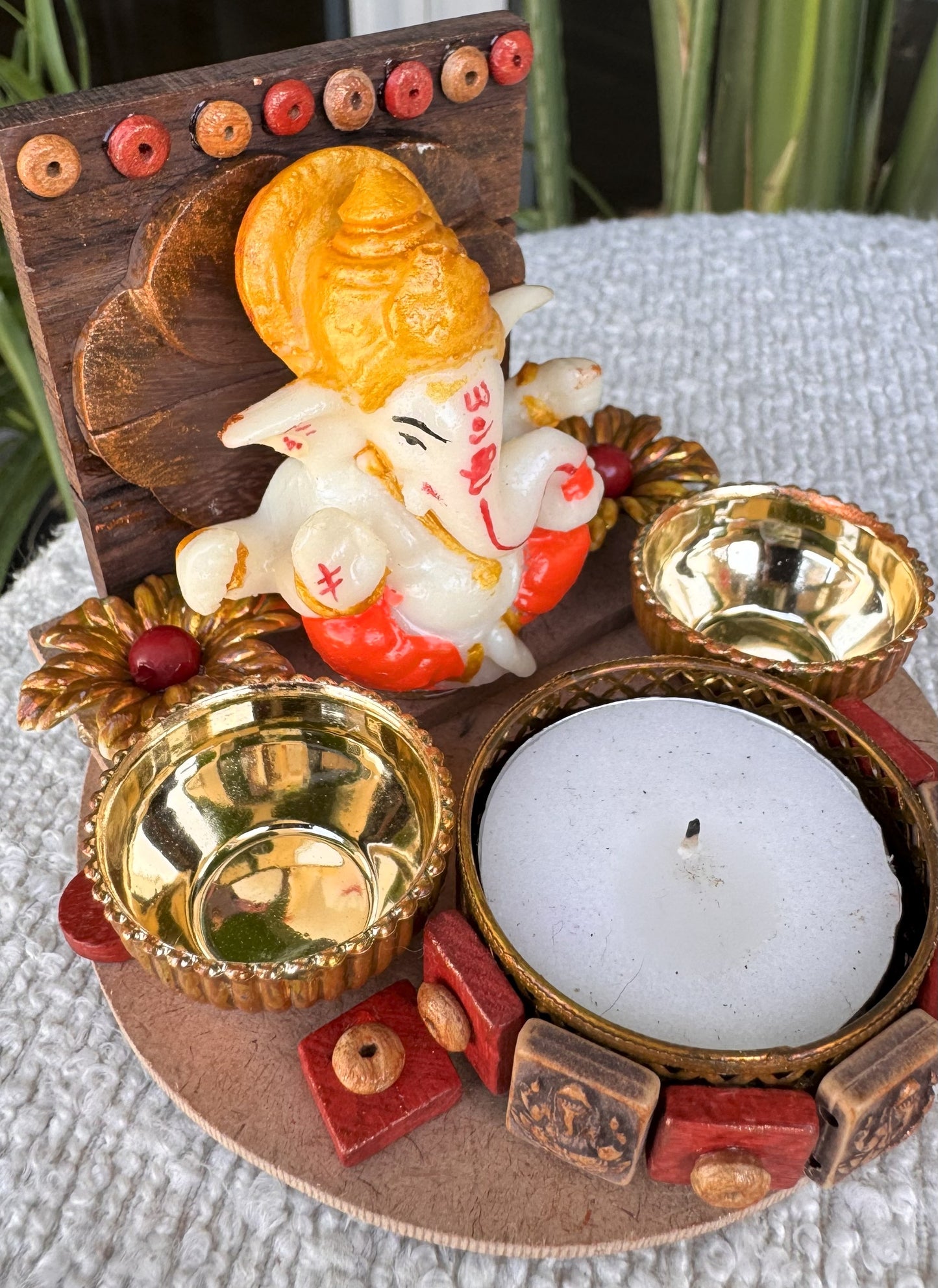 Mini Ganpati Pandal with Wooden Background 6