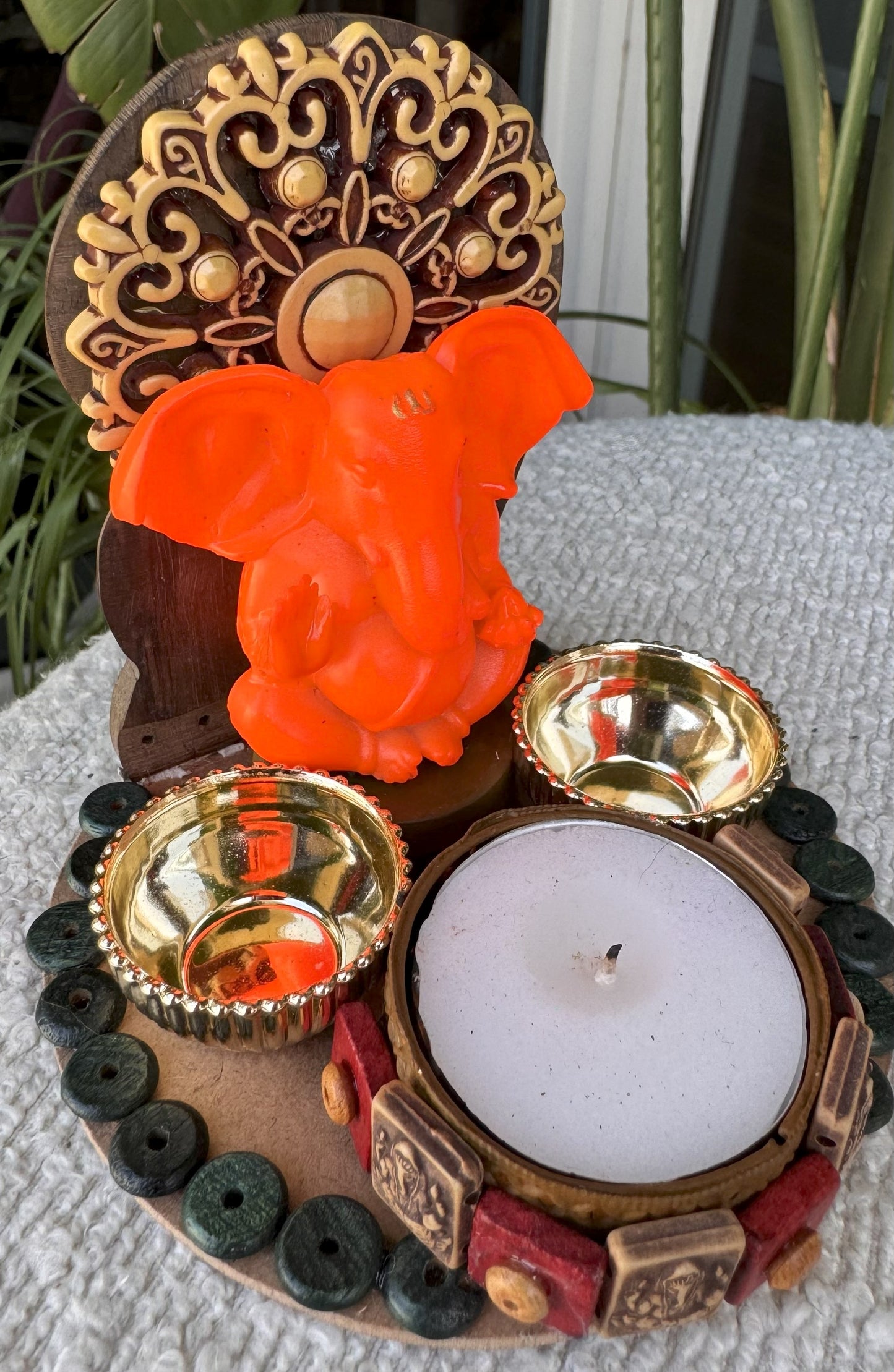 Mini Ganpati Pandal with Wooden Background 9