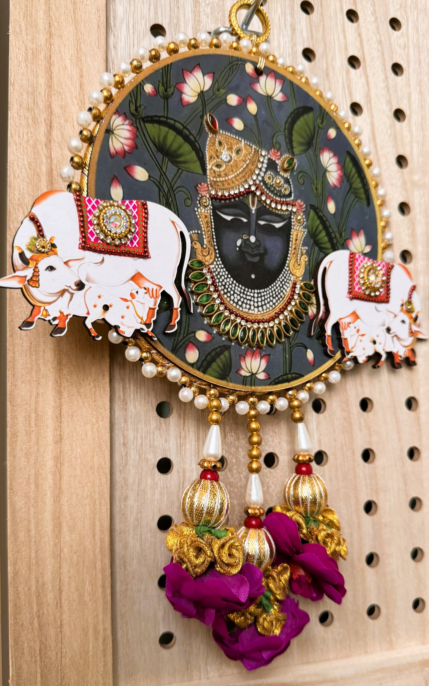 Shrinath Ji Wall Hanging Purple Flower (Pack of 1)