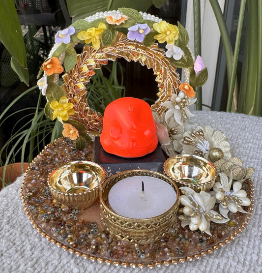 Mini Ganpati Pandal with Floral Arc 6