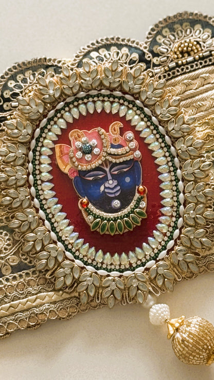 Golden Patti Toran- Diamond Peacock ShrinathJi