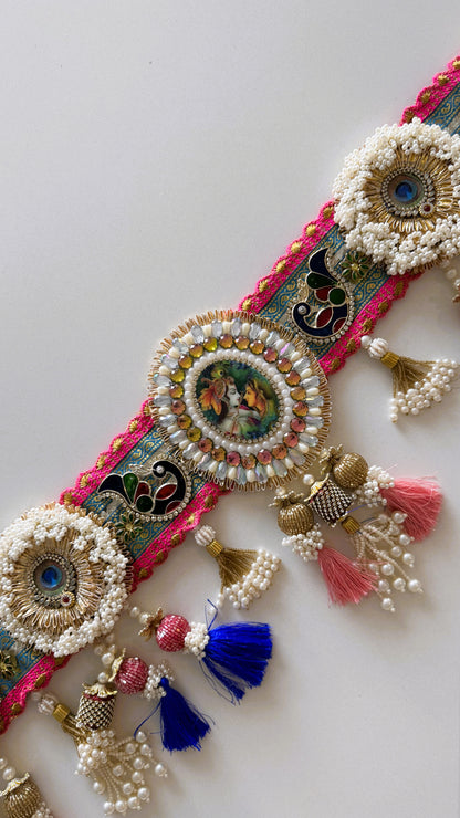 Mega Chakra Toran- Radha Krishan White